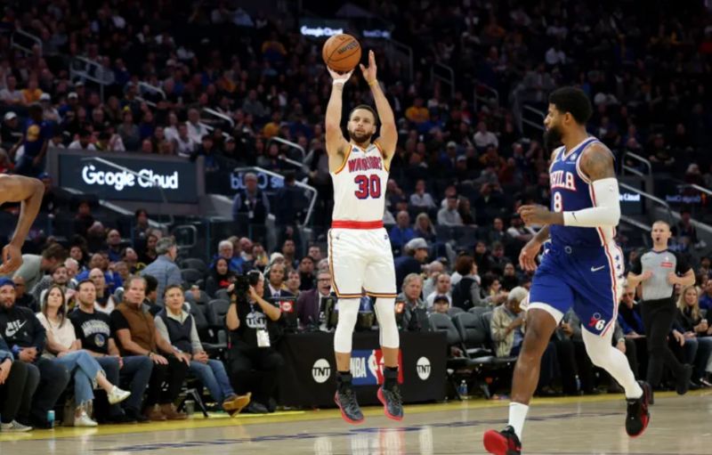 Phong cách thi đấu linh hoạt, chính xác và đầy sáng tạo