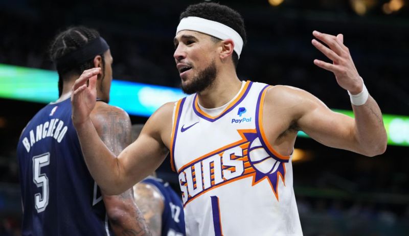 Thi đấu bùng nổ trong màu áo Phoenix Suns