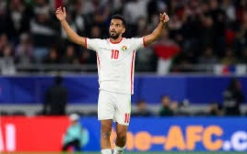 Musa Al-Taamari còn có thể dứt điểm bằng cả hai chân